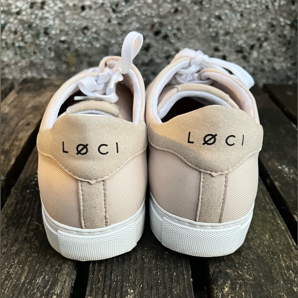 LOCI sz 41 vegan low-top casual sneakers, water resistant, made in Portugal, EUC - Picture 3 of 8